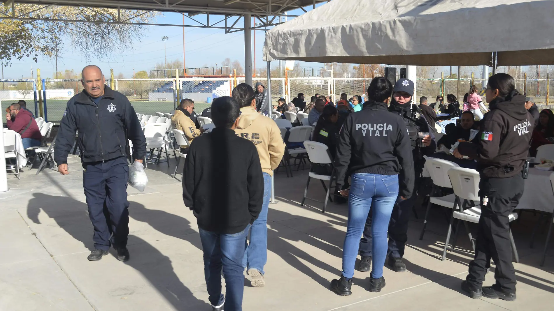 Festejaron a policías